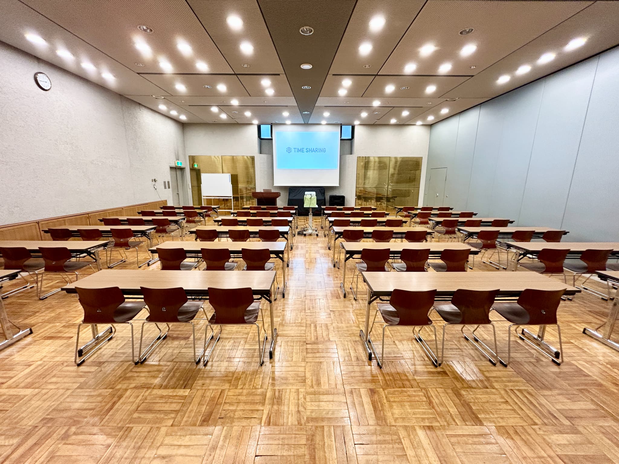 東京YWCA会館カフマンホール